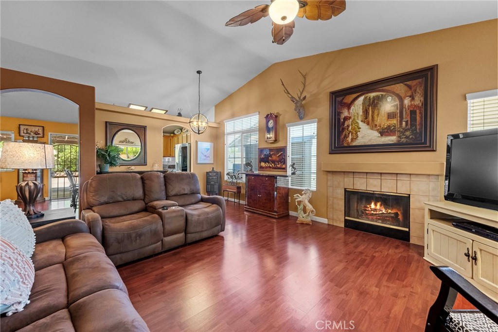 15070 Spring Street Fontana, CA 92335 - Photo 10 of 55