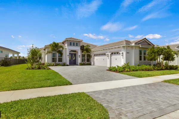 $899,000 | 14823 Wildwood Circle, Westlake, FL 33470