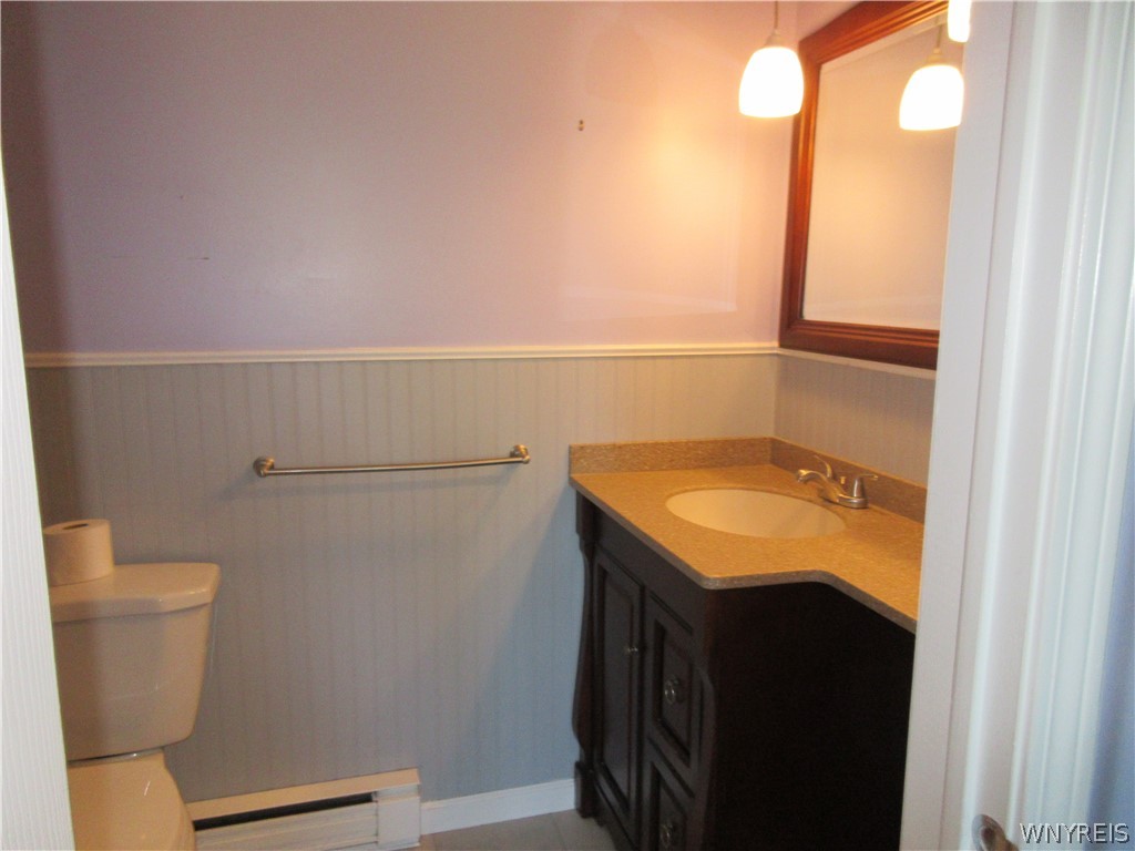 345 South Cayuga Road, Unit A Amherst, NY 14221 - Photo 17 of 24 Primary Bedroom 1/2 Bath