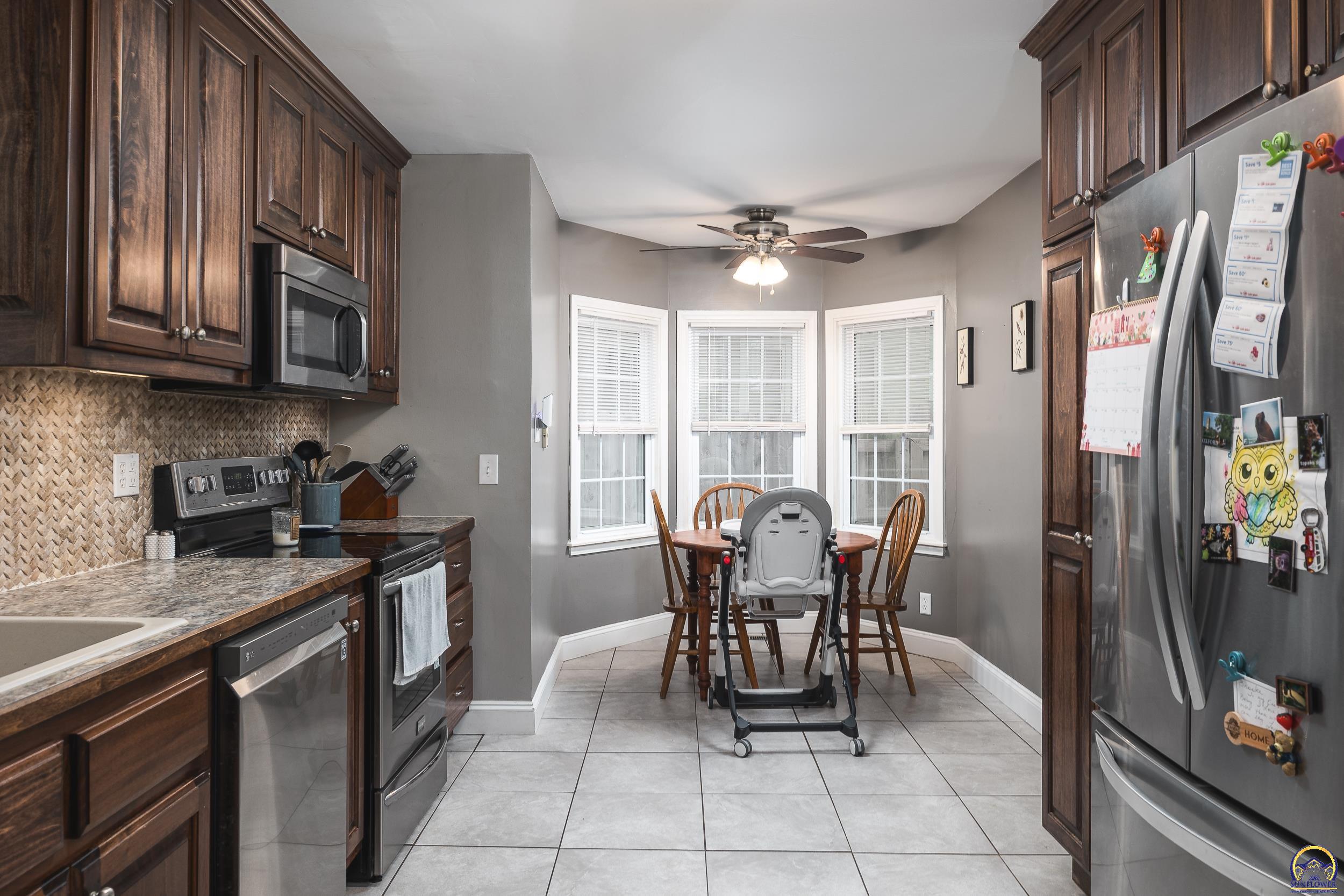 906 6th Street Wamego, KS 66547 - Photo 9 of 20 Kitchen-Dining
