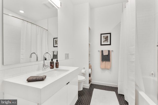 $725,000 | 57 N Street Northwest, Unit PH402, Washington, DC 20001