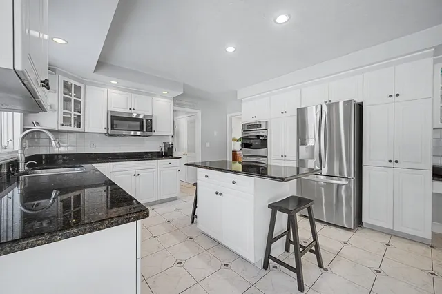 $779,000 | 79 Country Club Drive, Northbridge, MA 01588