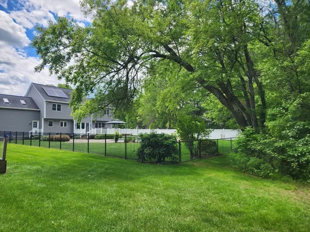 $779,000 | 79 Country Club Drive, Northbridge, MA 01588
