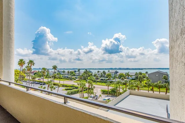 $3,500 | 1290 Gulf Boulevard, Unit 505, Clearwater Beach, FL 33767