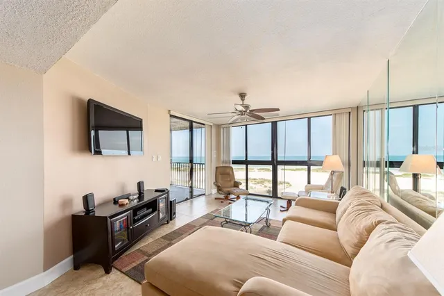$3,500 | 1290 Gulf Boulevard, Unit 505, Clearwater Beach, FL 33767