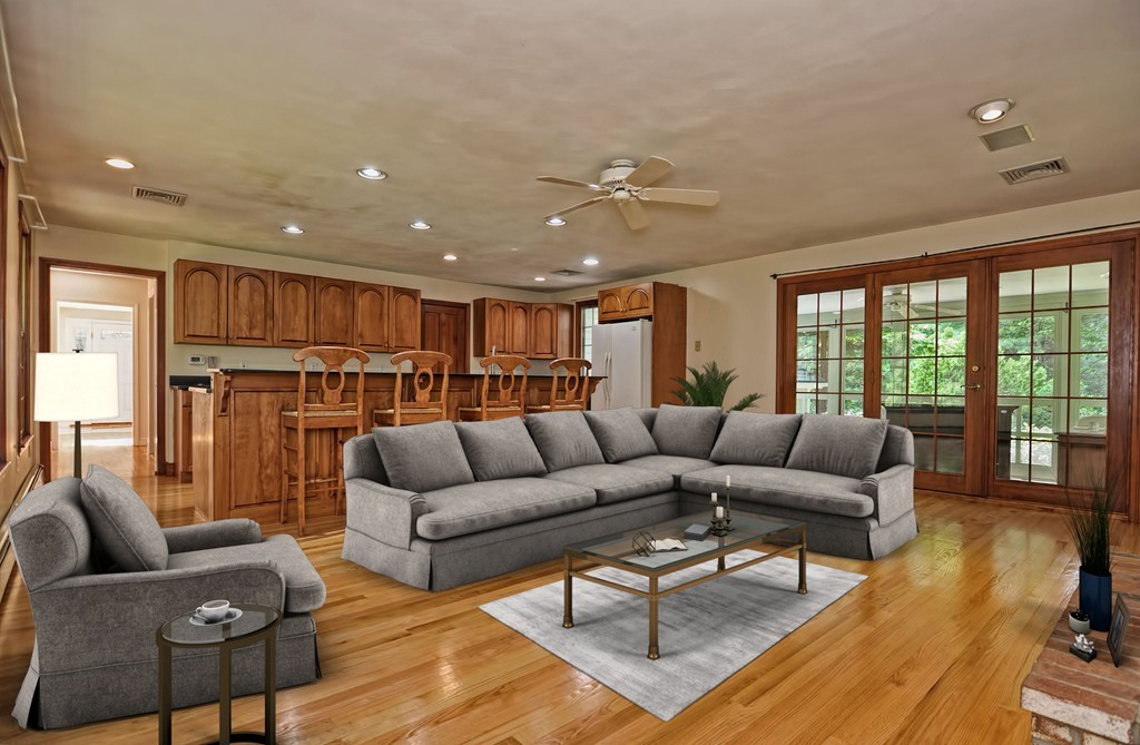 70 York Road Mansfield, MA 02048 - Photo 6 of 25 Gallery Image 6