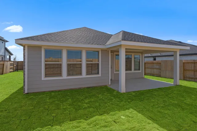 $302,000 | 321 Goldeneye Duck Drive, Hempstead, TX 77445