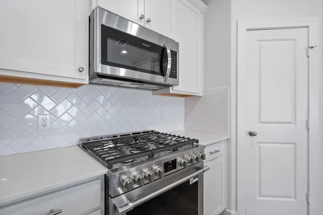 $302,000 | 321 Goldeneye Duck Drive, Hempstead, TX 77445