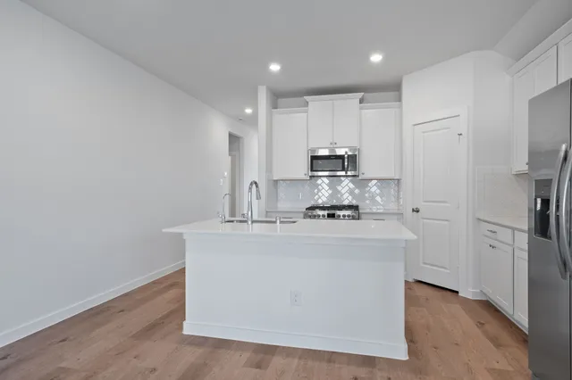 $302,000 | 321 Goldeneye Duck Drive, Hempstead, TX 77445