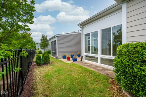 $595,000 | 942 River Bark Place, Cary, NC 27519