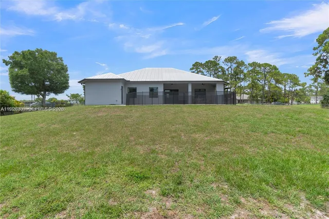 $970,000 | 17924 68th Street North, Loxahatchee, FL 33470