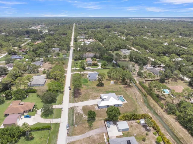 $970,000 | 17924 68th Street North, Loxahatchee, FL 33470
