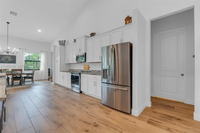 $970,000 | 17924 68th Street North, Loxahatchee, FL 33470