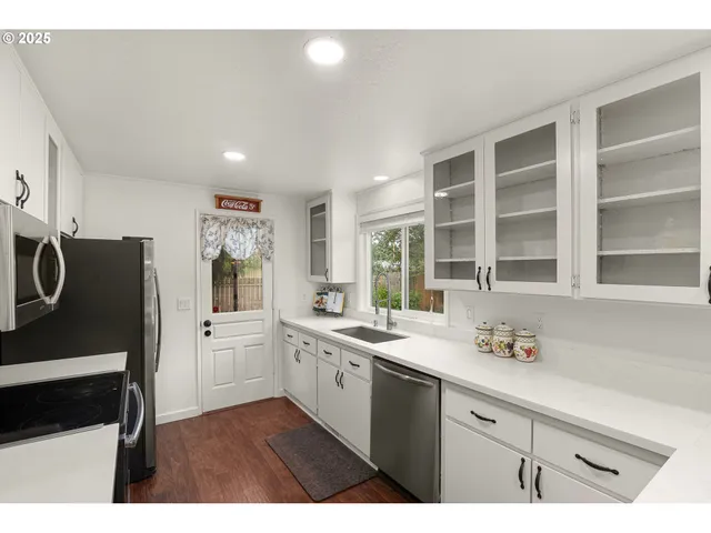 $569,000 | 14843 Southwest Daphne Court, Beaverton, OR 97007