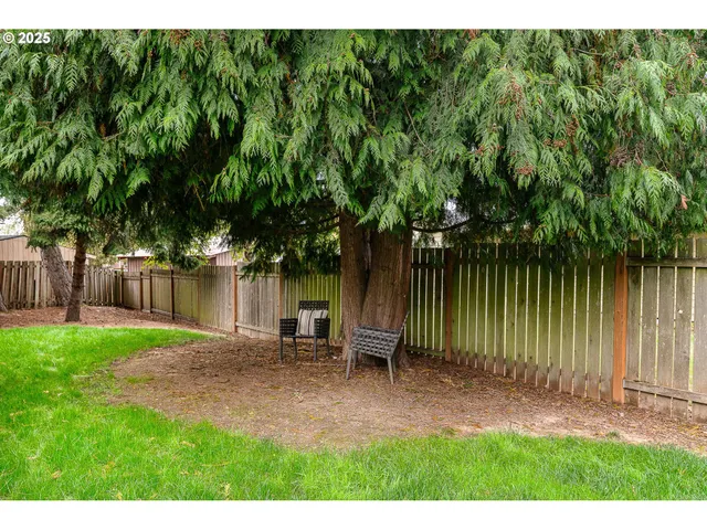 $569,000 | 14843 Southwest Daphne Court, Beaverton, OR 97007