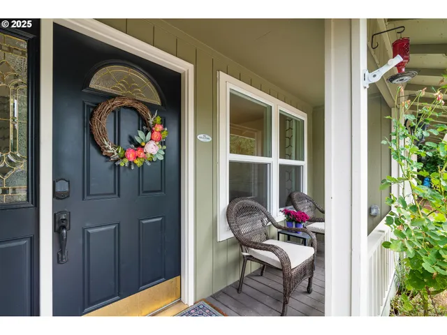 $569,000 | 14843 Southwest Daphne Court, Beaverton, OR 97007