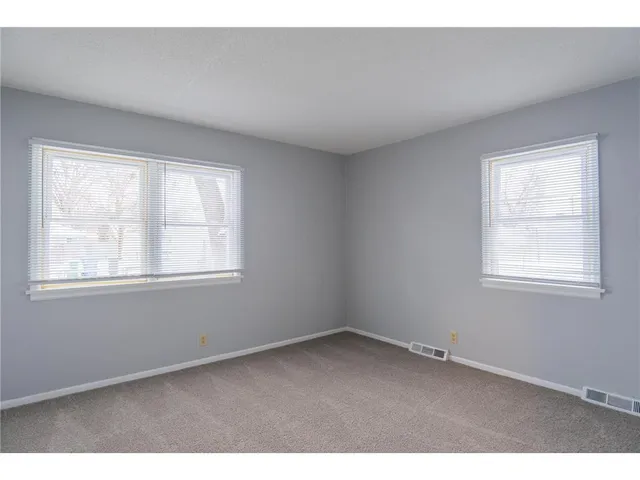 $2,350 | 5048 North Girard Avenue, Minneapolis, MN 55430