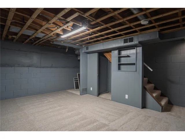 $2,350 | 5048 North Girard Avenue, Minneapolis, MN 55430