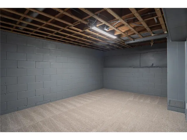 $2,350 | 5048 North Girard Avenue, Minneapolis, MN 55430