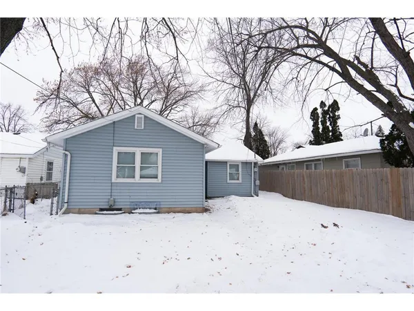 $2,350 | 5048 North Girard Avenue, Minneapolis, MN 55430