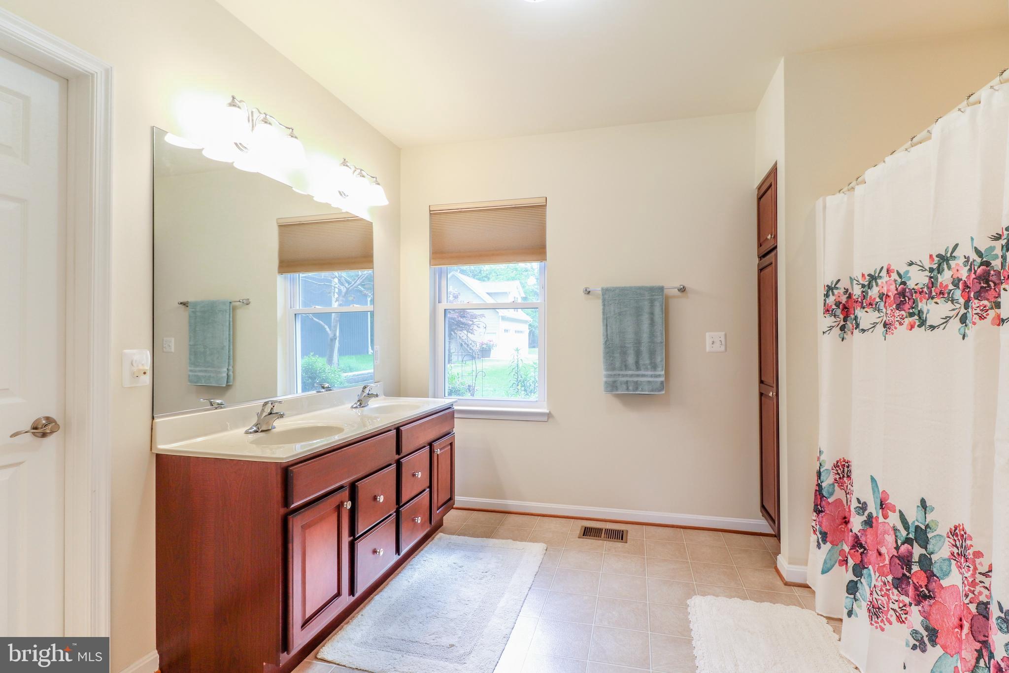 25029 Briscoe Road Hollywood, MD 20636 - Photo 17 of 45 Master Bath w/ Laundry Hook-up in one of closets