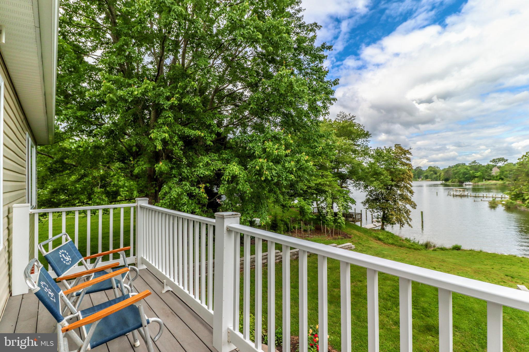 25029 Briscoe Road Hollywood, MD 20636 - Photo 30 of 45 Upstairs Balcony