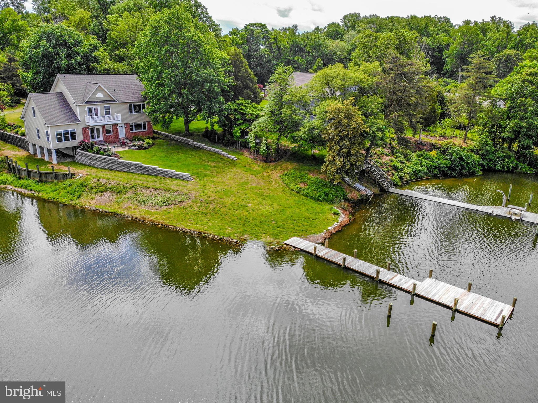 25029 Briscoe Road Hollywood, MD 20636 - Photo 43 of 45 Easy slope and access to your pier