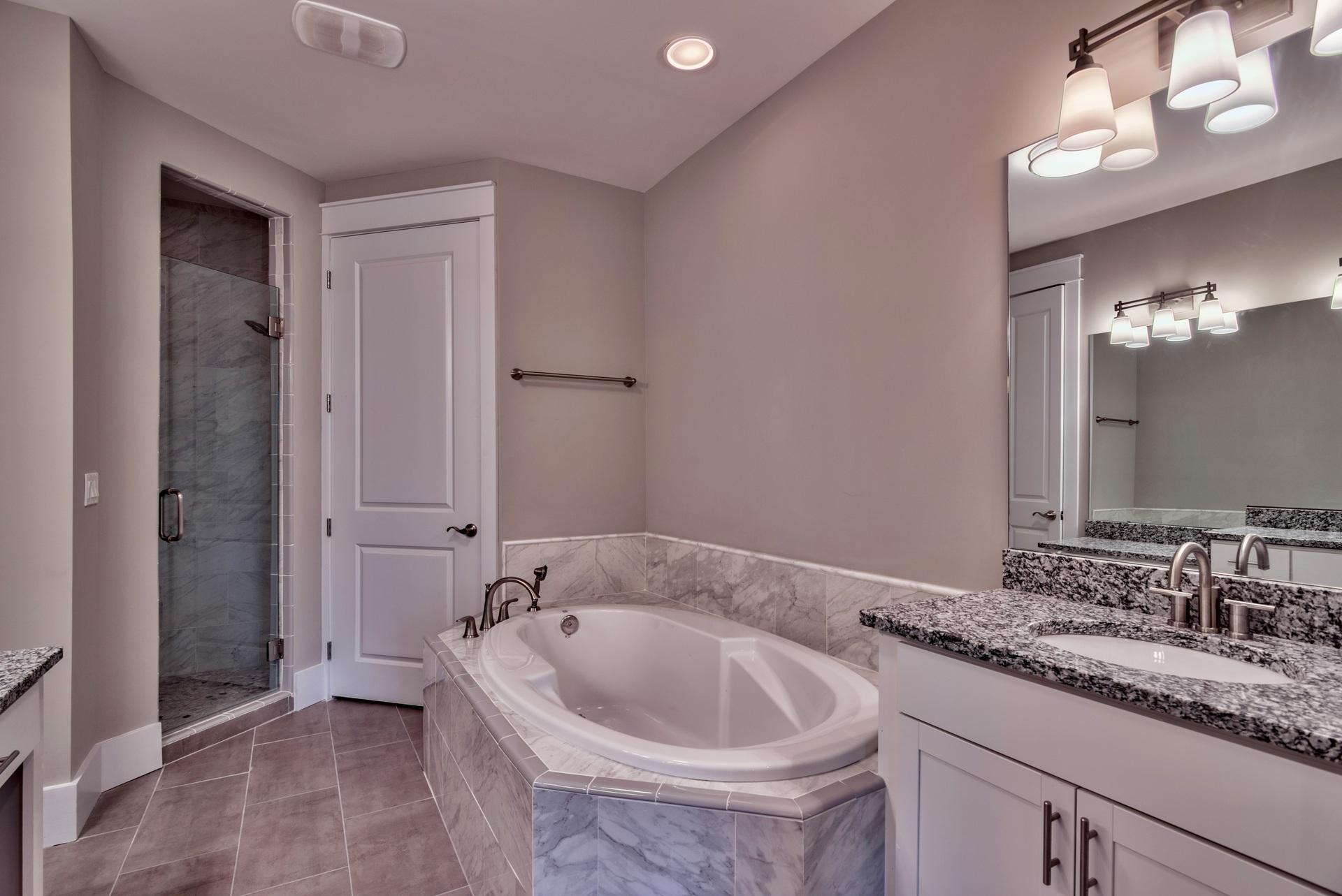 4236 Jade Loop Destin, FL 32541 - Photo 18 of 33 Master Bath
