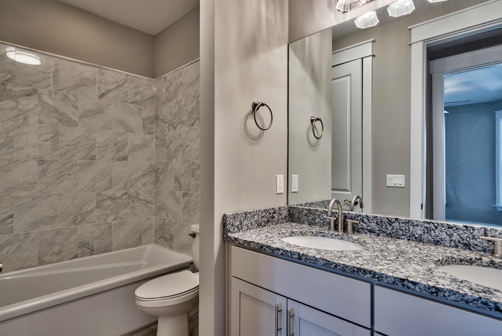 4236 Jade Loop Destin, FL 32541 - Photo 25 of 33 Guest Bath
