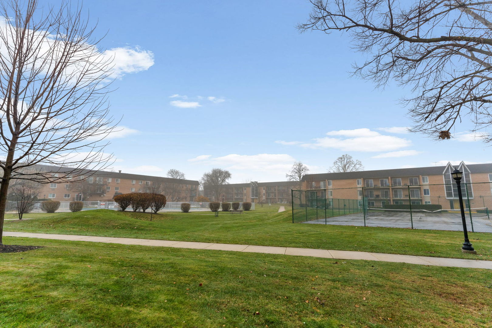 1004 North Mill Street, Unit 5302 Naperville, IL 60563 - Photo 16 of 18