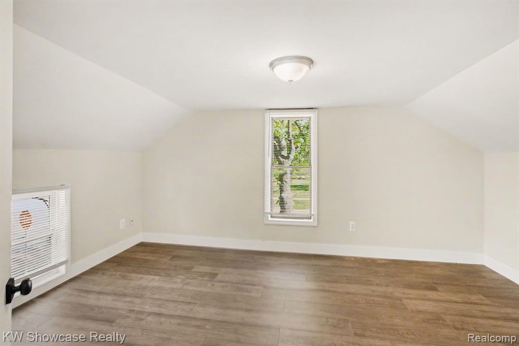 349 West Livingston Road Highland, MI 48357 - Photo 12 of 26