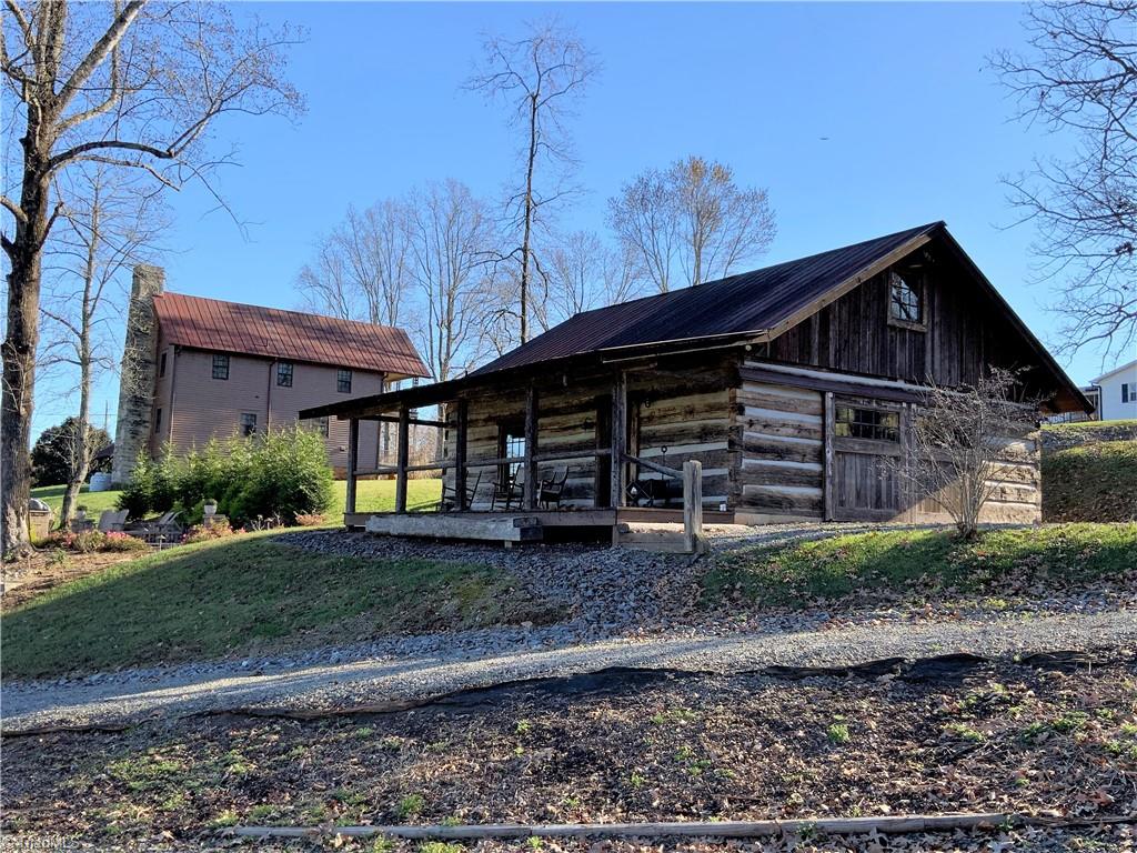 11964 Austin Traphill Road Traphill, NC 28685 - Photo 23 of 48 Event Cabin
