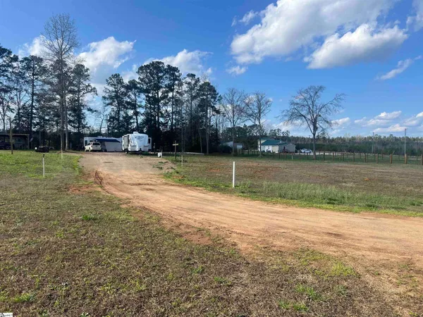 $80,734 | 104 Edwards Lane, Cross Hill, SC 29332