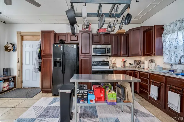 $149,000 | 409 Franklin Street, Hammond, NY 13646