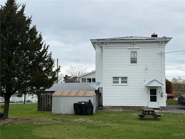 $144,900 | 409 Franklin Street, Hammond, NY 13646
