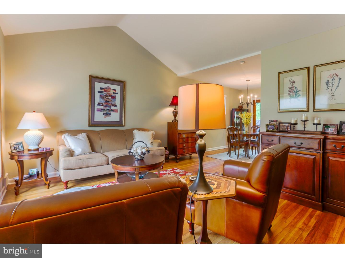 1615 Rose Glen Road Havertown, PA 19083 - Photo 3 of 23 Living Room