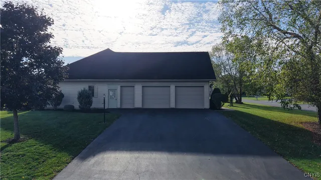 $589,900 | 412 George Avenue, Whitestown, NY 13492