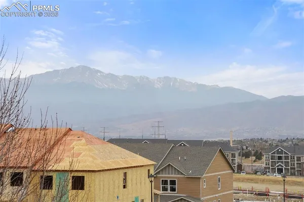 $540,000 | 5978 Cumbre Vista Way, Colorado Springs, CO 80924