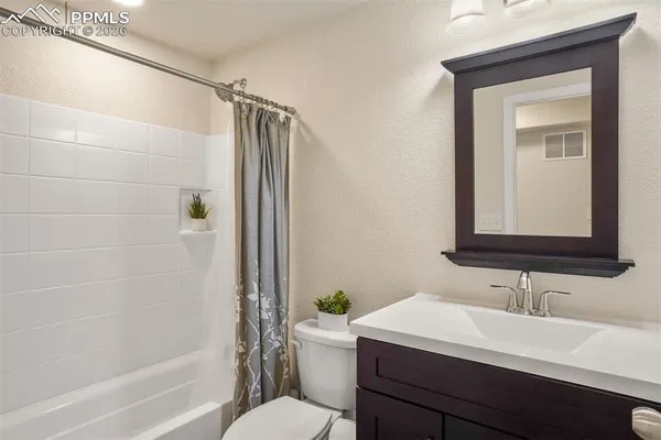 $540,000 | 5978 Cumbre Vista Way, Colorado Springs, CO 80924