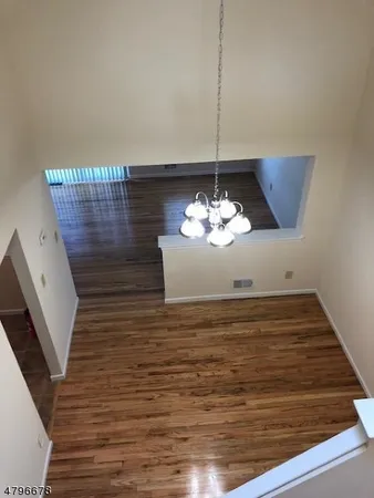 $4,200 | 5 Mt Vernon Square, Unit 5, Verona, NJ 07044