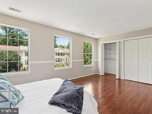 14727 McKnew Road Burtonsville, MD 20866 - Photo 11 of 20 a bedroom with a bed and a window