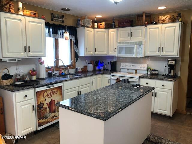 877 Lockville Road Dallas, PA 18612 - Photo 5 of 51