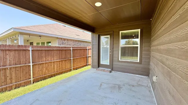 $2,250 | 1420 Stuarts Frst Drive, Denton, TX 76207