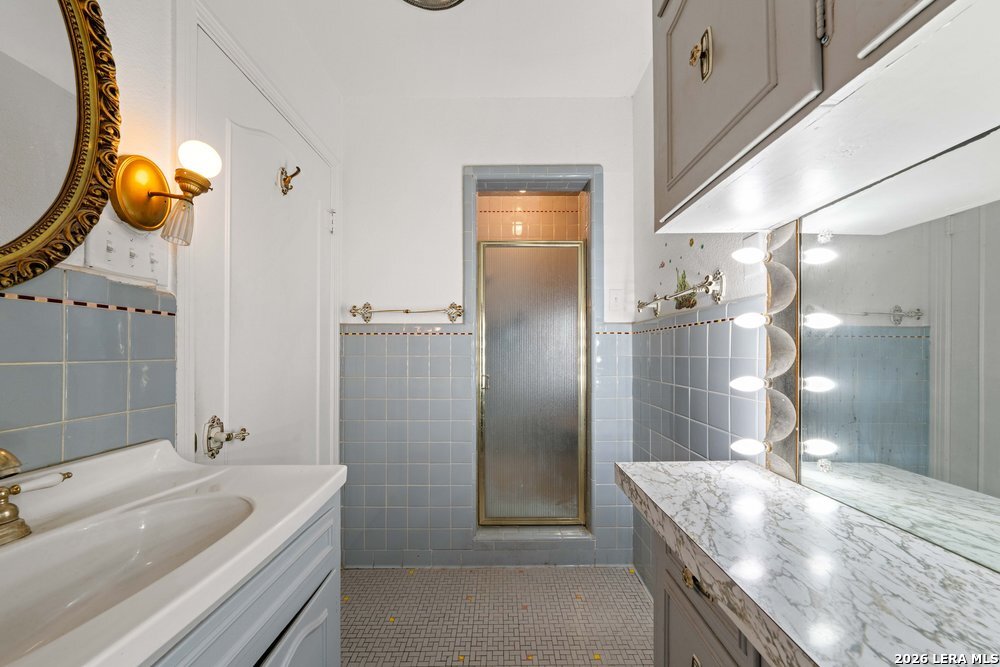 600 South Storts Street Poth, TX 78147 - Photo 19 of 39