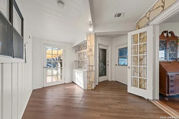 $389,005 | 600 South Storts Street, Poth, TX 78147