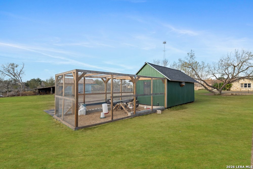 600 South Storts Street Poth, TX 78147 - Photo 37 of 39