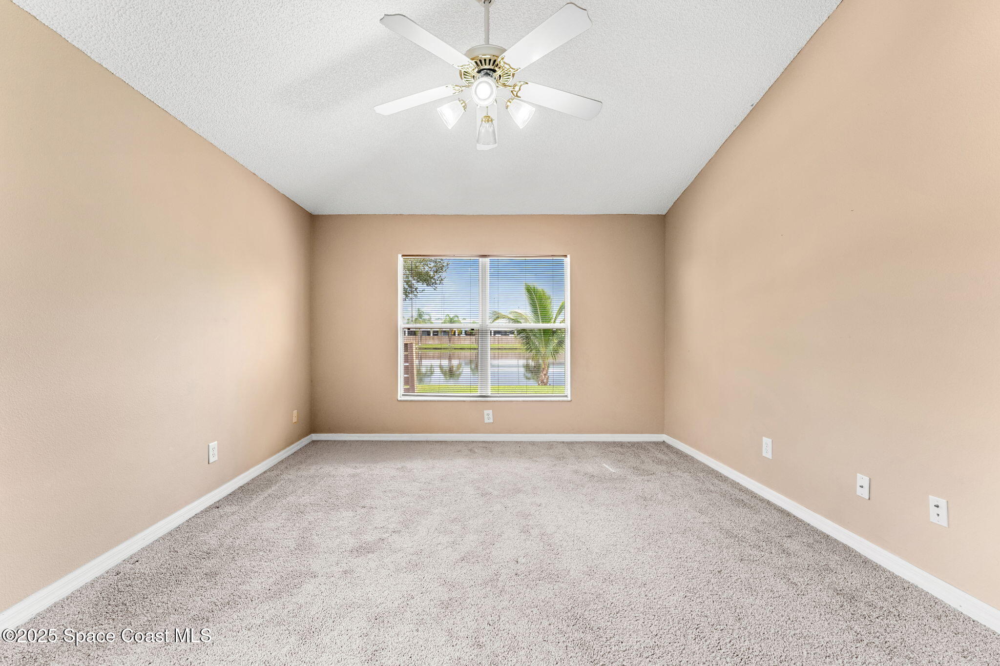 4811 Decatur Circle Melbourne, FL 32934 - Photo 18 of 43 23-web-or-mls-DSC04716-HDR