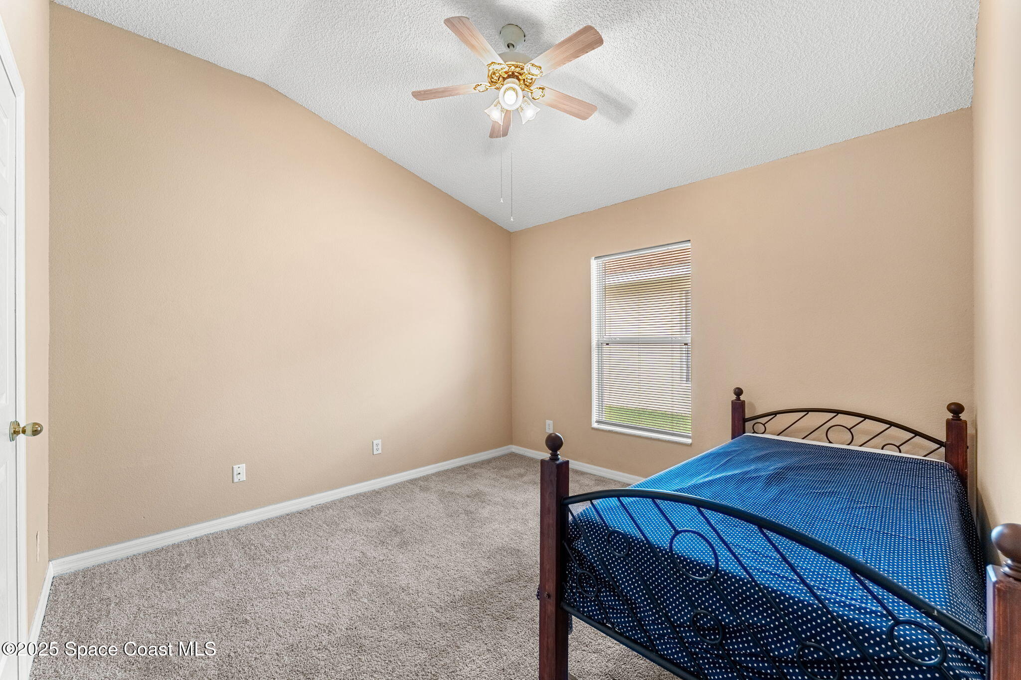 4811 Decatur Circle Melbourne, FL 32934 - Photo 28 of 43 28-web-or-mls-DSC04696-HDR