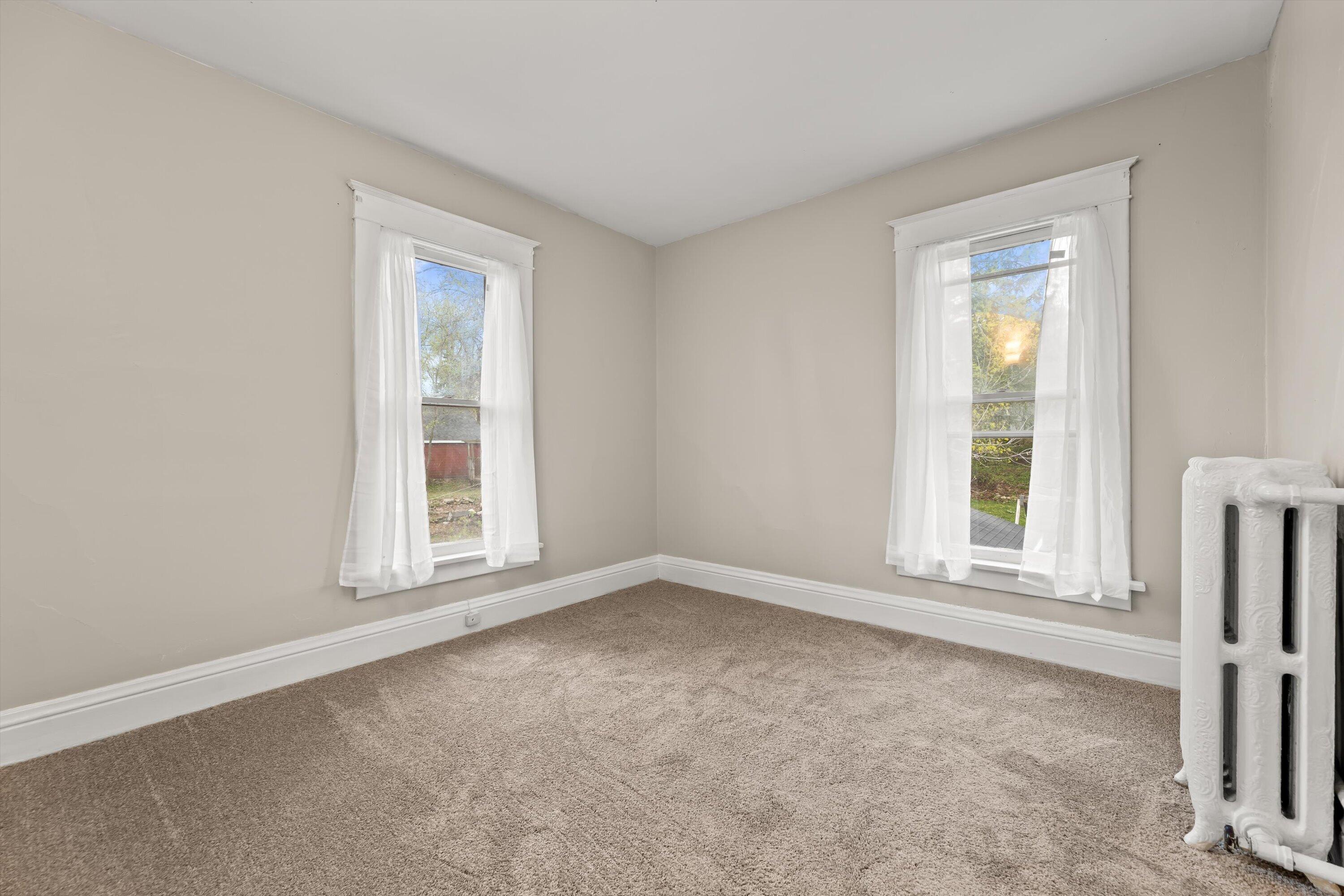 140 Spring Street Waukesha, WI 53188 - Photo 24 of 41 full bathroom