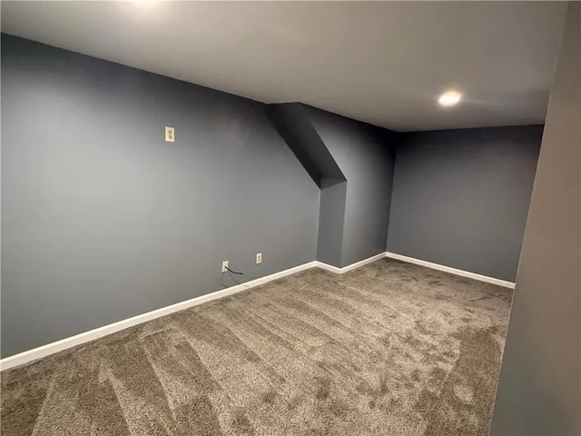 $148,000 | 711 Main Street, Henrietta, MO 64036